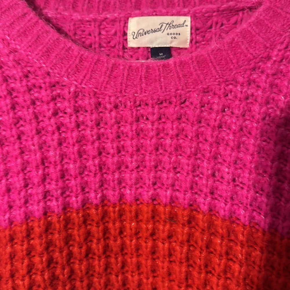 Universal Thread Color Block Striped Sleeve Overs… - image 3